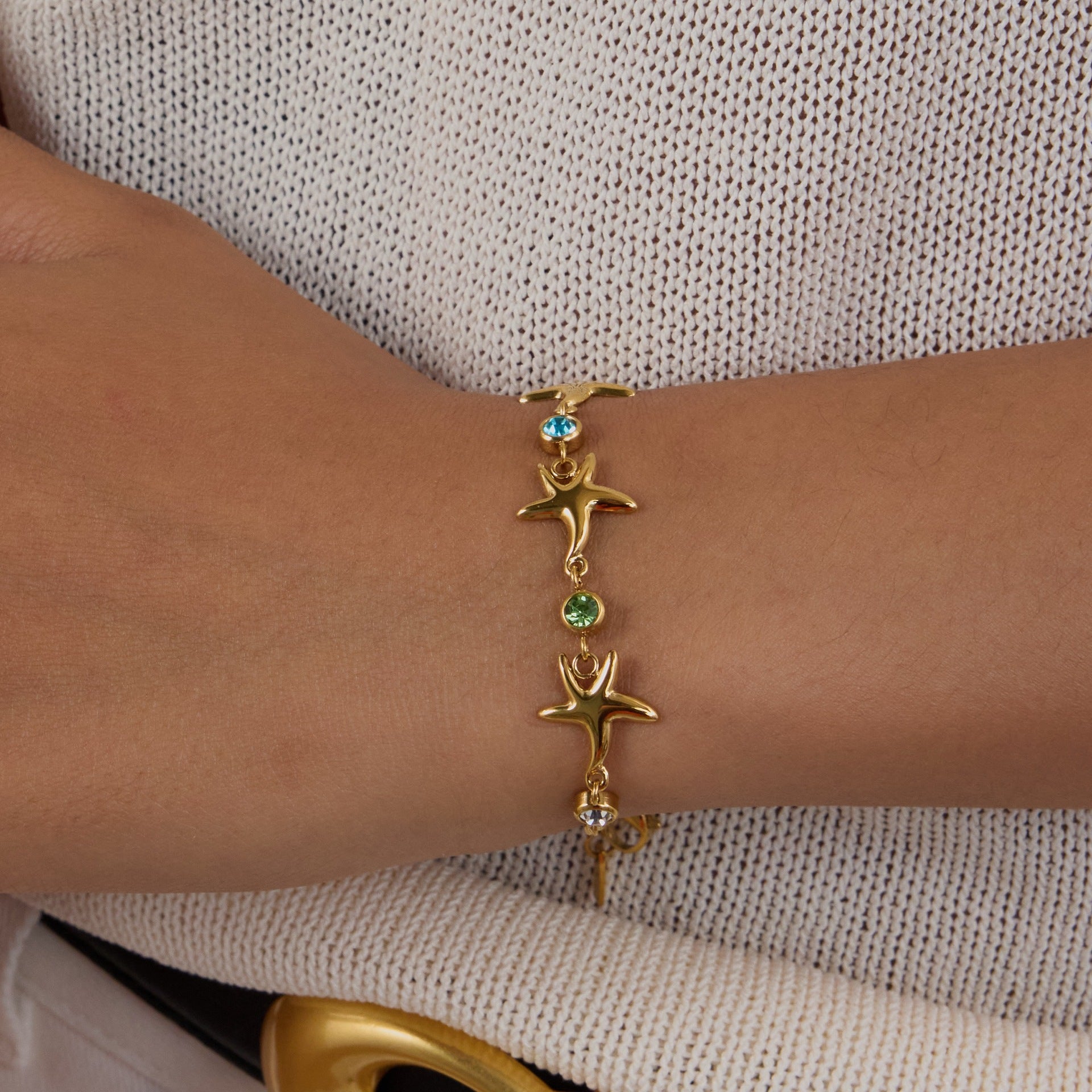 Bracelet étoile de mer et zircons, en acier inoxydable, été, pour femme, modèle Nérime - La Boutique du Bracelet