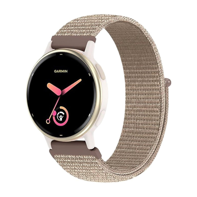 Bracelet de montre Garmin en nylon beige, boucle scratch, style sport léger et confortable.