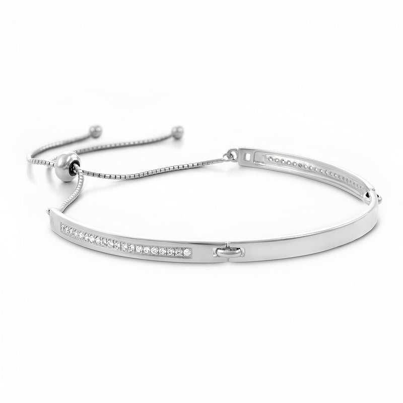 Bracelet gourmette ajustable en argent sterling avec rangée d'oxydes de zirconium étincelants.