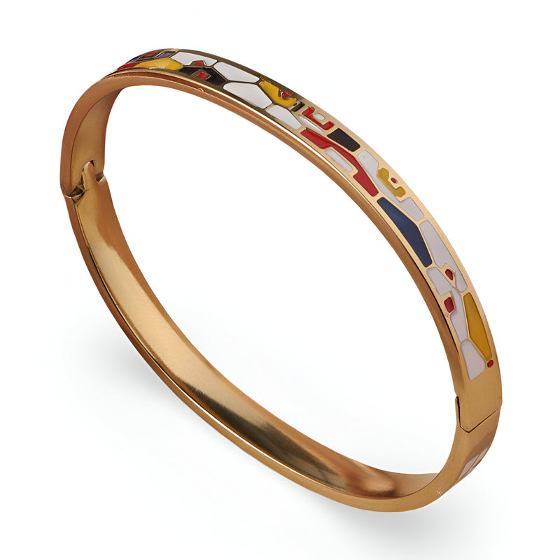 Bracelet jonc doré émaillé avec motifs géométriques colorés rouge, bleu, blanc et jaune.