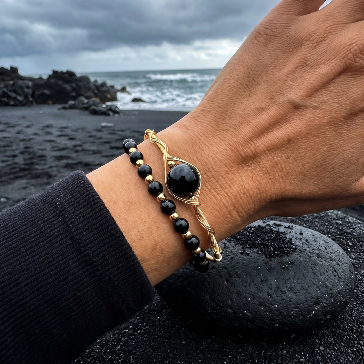 Double-row cuff bracelet in natural stones, twisted gold wire, beads at the ends, Stivine model