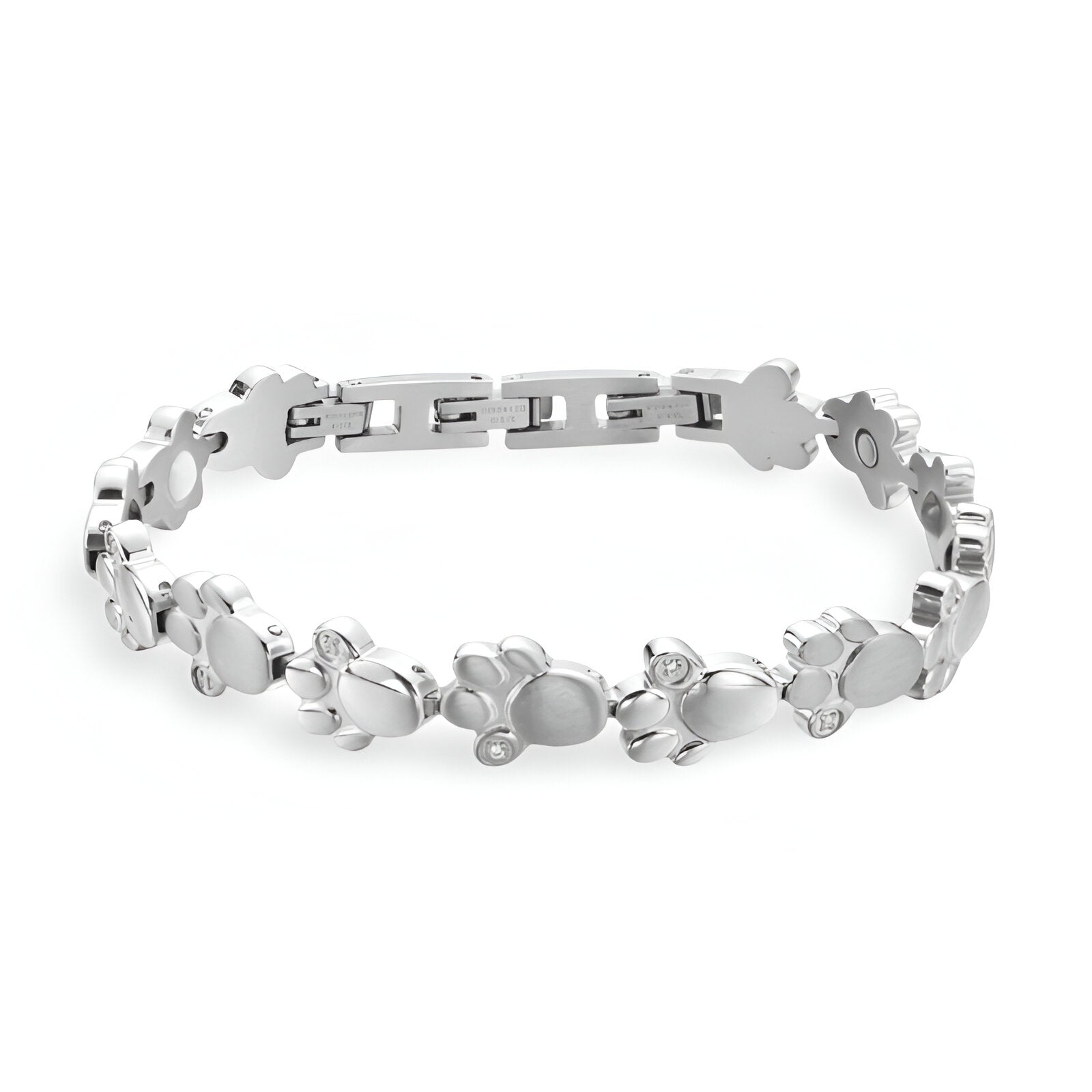 Bracelet magnétique en titane argenté pour homme avec motifs pattes d'animal en relief.