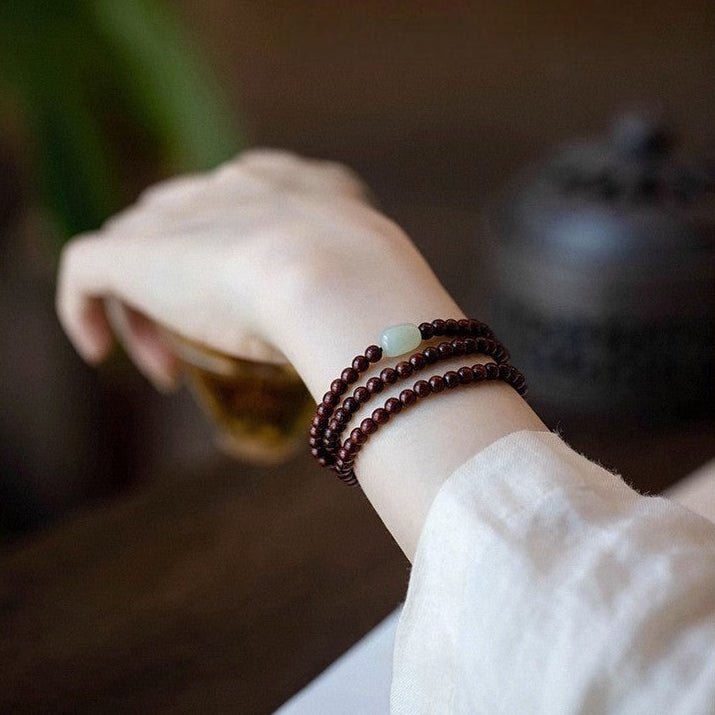 Double-wrap mala bracelet in rosewood, natural Hetian jade bead, Nawang model