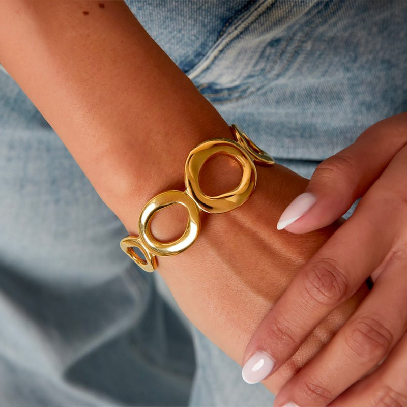 Brazalete dorado tipo manchette, estilo minimalista, óvalos irregulares, de acero inoxidable, modelo Xalina