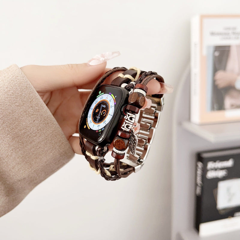 Bracelet montre Apple en simili tressé, bracelet multi rang avec bois et pendentif feuille, bracelet bohème chic pour Apple Watch, modèle Trossa