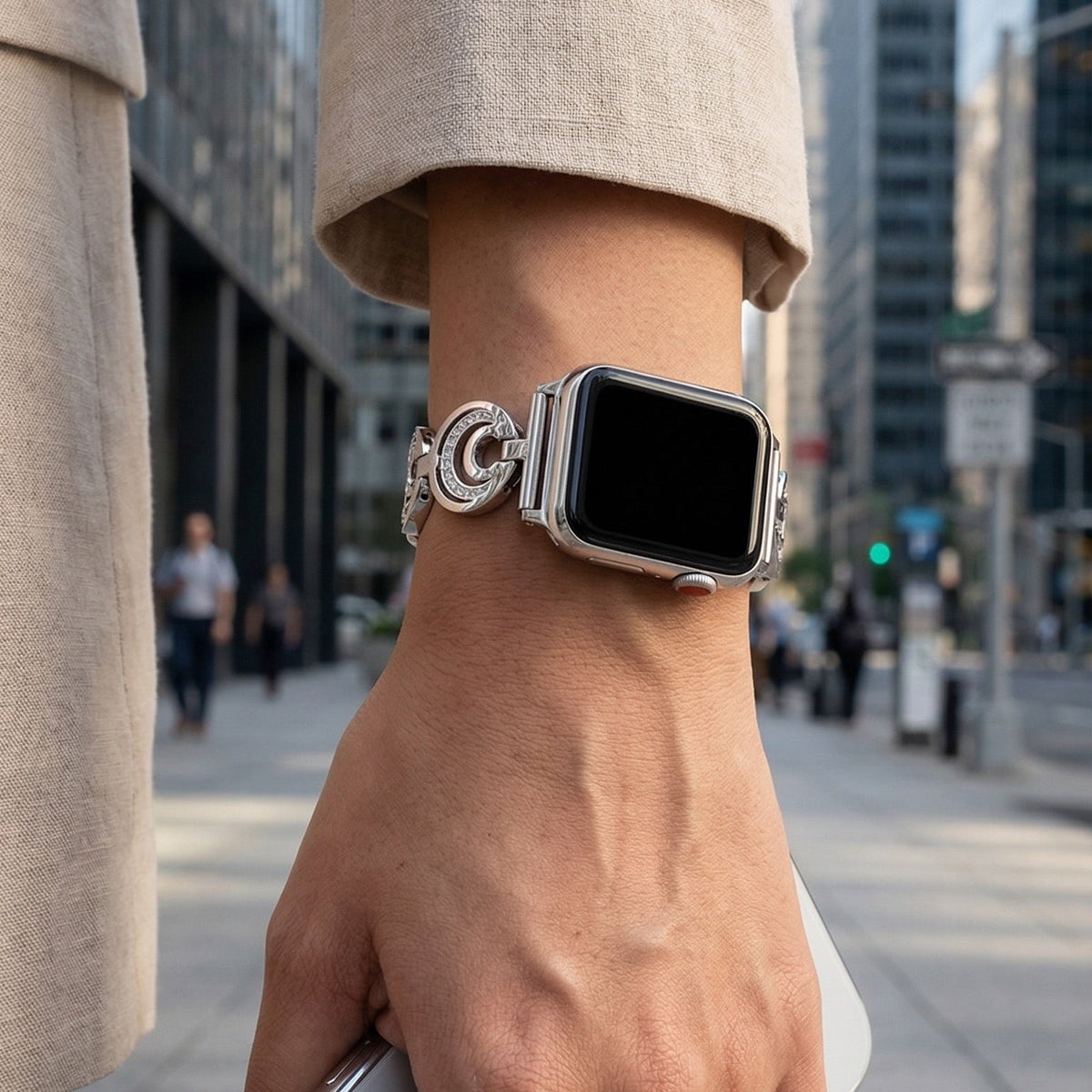 Apple Watch bracelet, circular links with moon motif set with zircons, Gipsy model