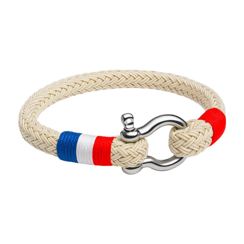 Bracelet homme en coton beige avec mousqueton en acier inoxydable et détail drapeau français bleu blanc rouge.