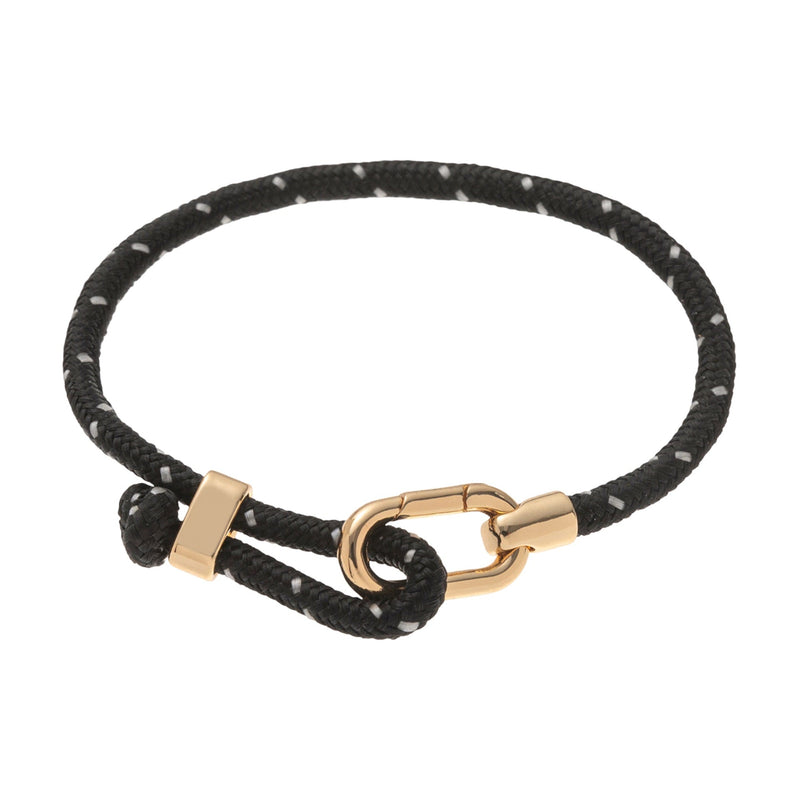 Bracelet noir en nylon avec mousqueton et détail en acier inoxydable doré.