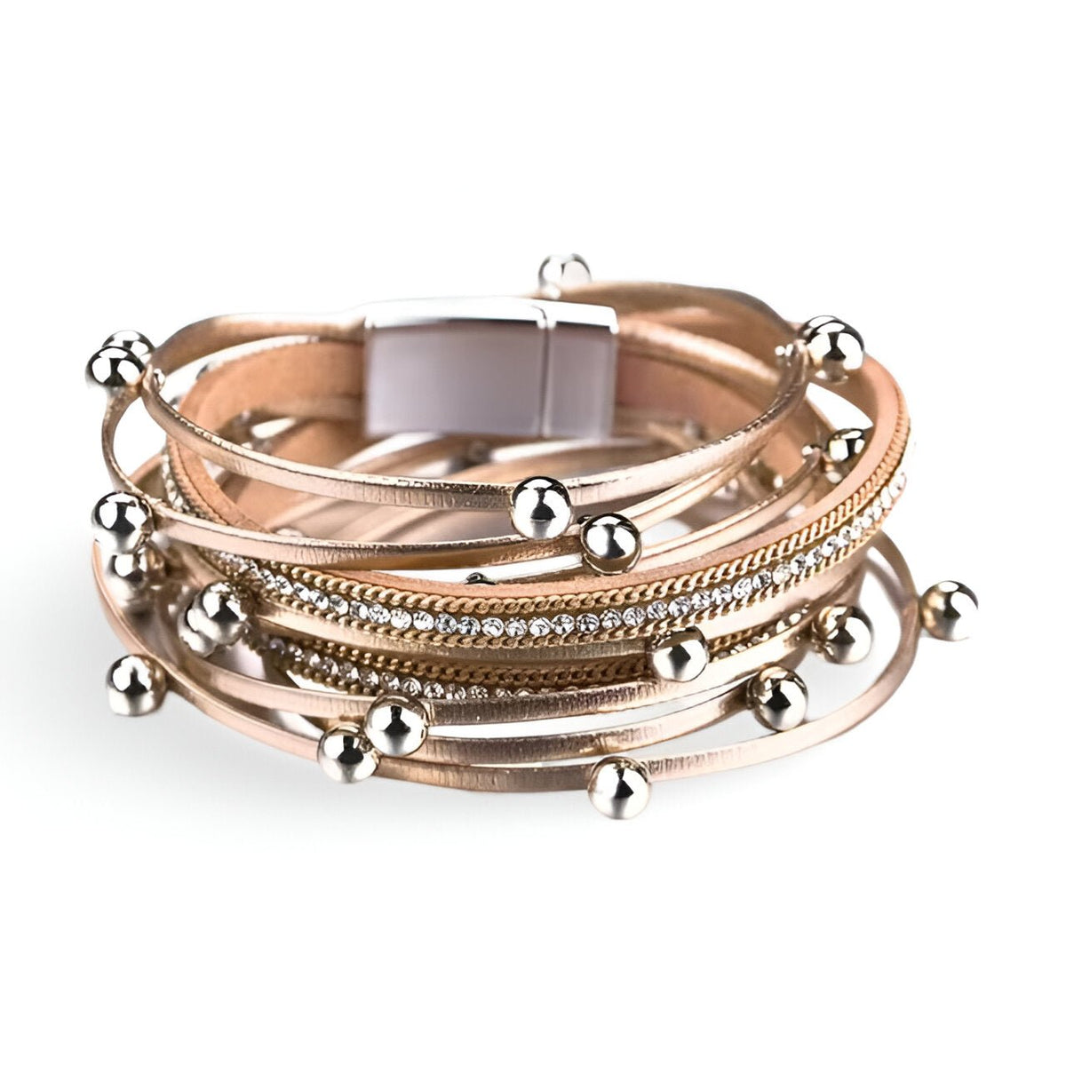 Bracelet multi-rangs rose avec multiples breloques sphériques argentées et fermoir métallique.