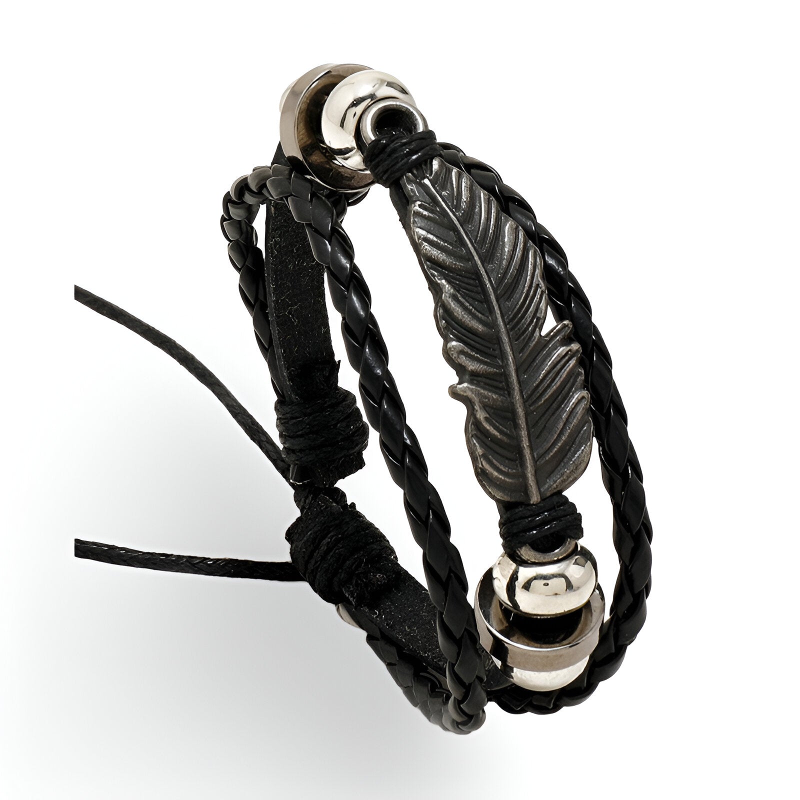 Bracelet multi-rangs noir en microfibre avec grande plume métallique et perles argentées.