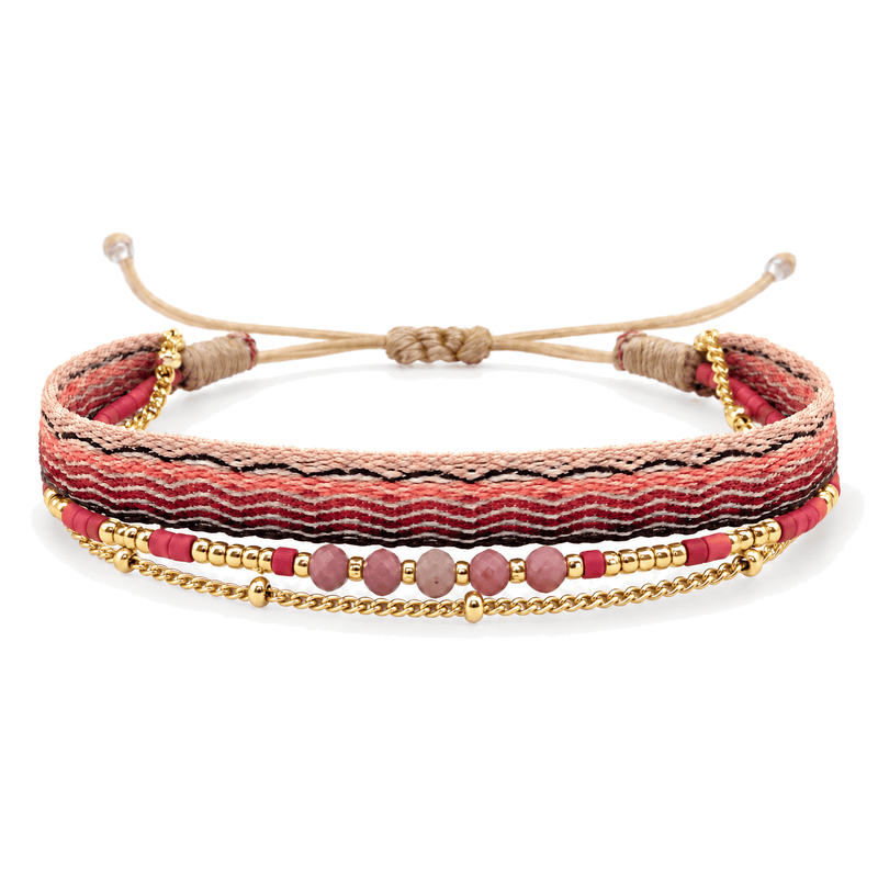 Packshot studio bracelet Thaliane Rhodochrosite, vue frontale basse, chaîne unique, fond blanc pur — correction 9 octobre 2026