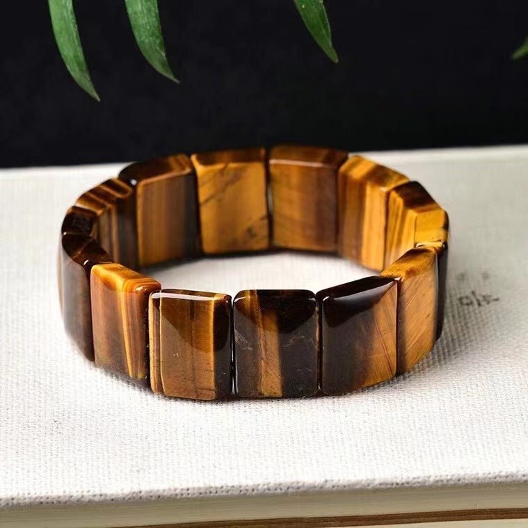 Bracelet naturel en pierres d'oeil de tigre carrés, aspect sauvage tendance, modèle Xume - La Boutique du Bracelet