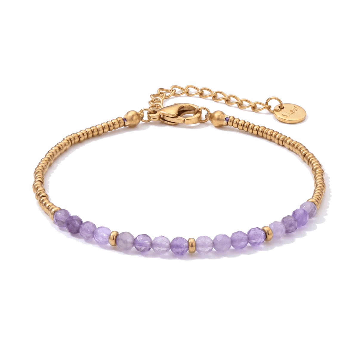 Packshot studio bracelet Dison Améthyste, vue frontale basse posée sur table, fond blanc pur — 9 octobre 2026