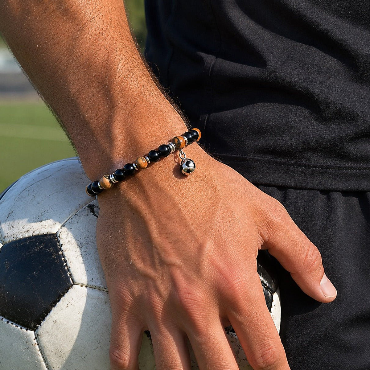 Bracelet perles onyx et jaspe, charm ballon de football, ajustable, pour homme, modele Warren