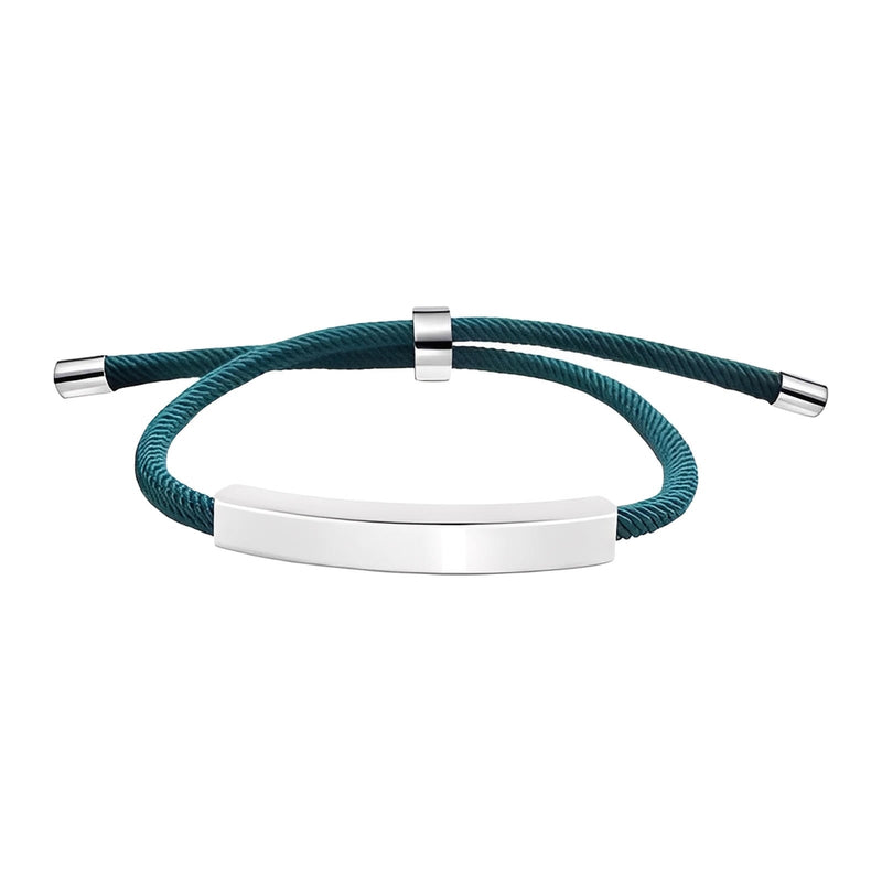 Bracelet en cordon nylon vert avec barre en acier inoxydable poli et fermoir coulissant métallique.
