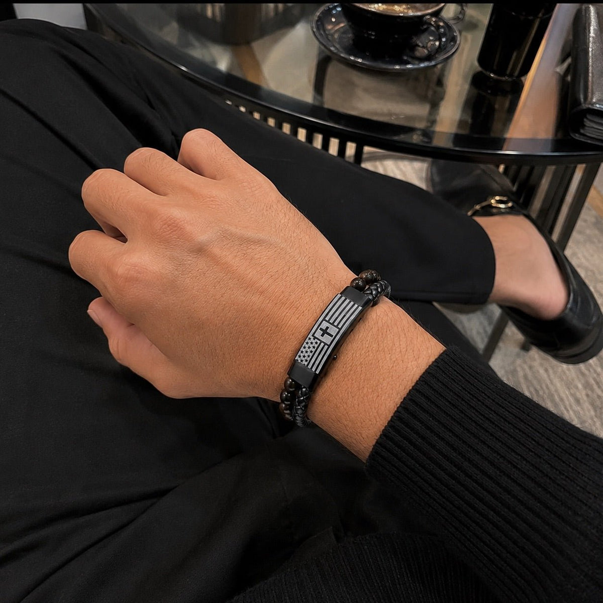 Bracelet personnalisé de caractère tressé, perles protectrices en pierre de lave ou oeil de tigre, acier inoxydable robuste, modèle Berto