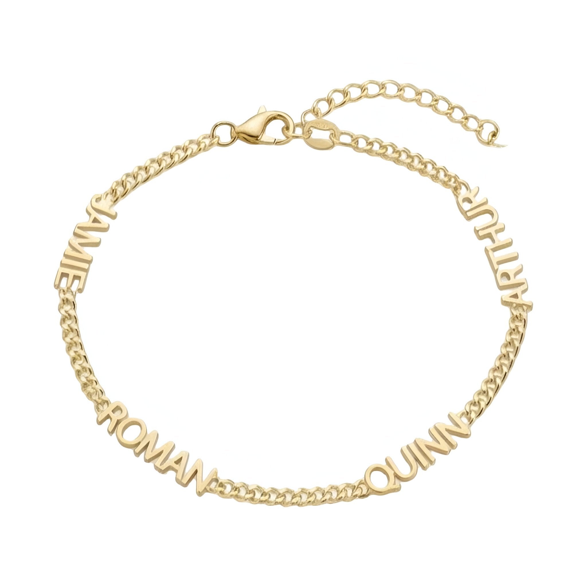 Bracelet en acier inoxydable doré, maille cubaine fine, avec quatre prénoms taillés intégrés, fermoir mousqueton et.