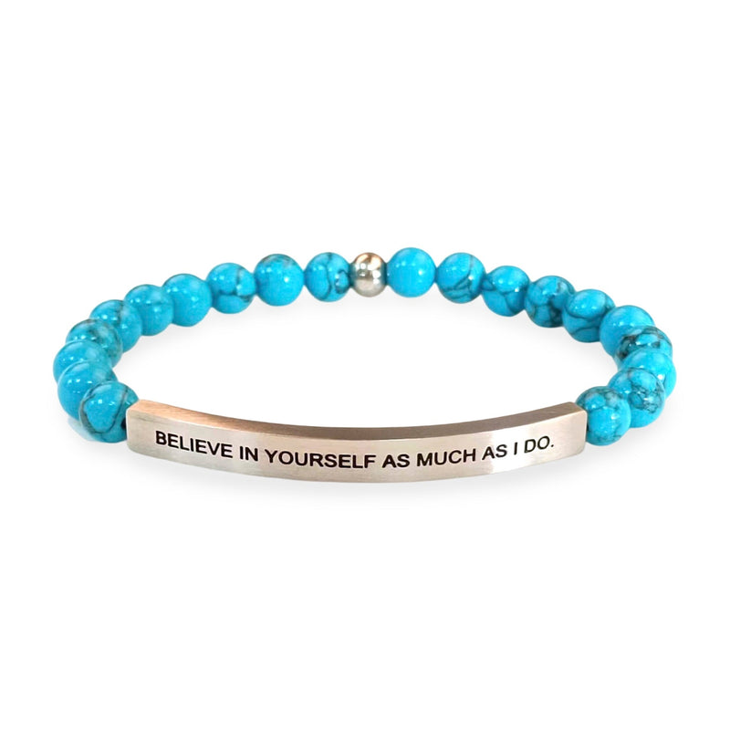 Bracelet mixte Elmero en pierres naturelles turquoise avec plaque gravée "Believe in yourself as much as I do".