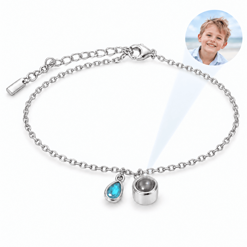 Bracelet photo personnalisé, acier inoxydable, avec pierre de naissance en goutte, cadeau intime et unique, modèle Ruliqua — Septembre / Argent — packshot studio photo-projection nette
