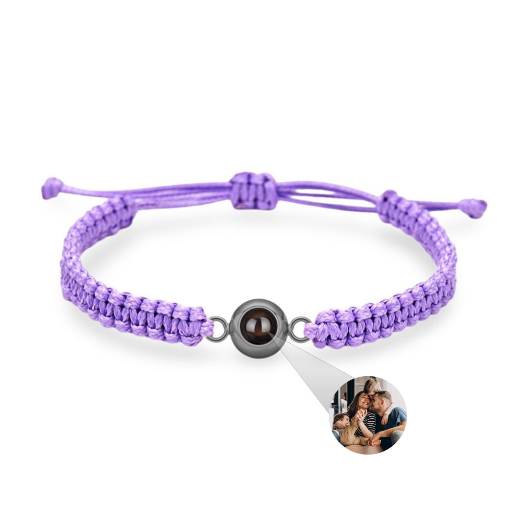 Bracelet photo personnalisé corde violet avec perle centrale en titane noir brillant.