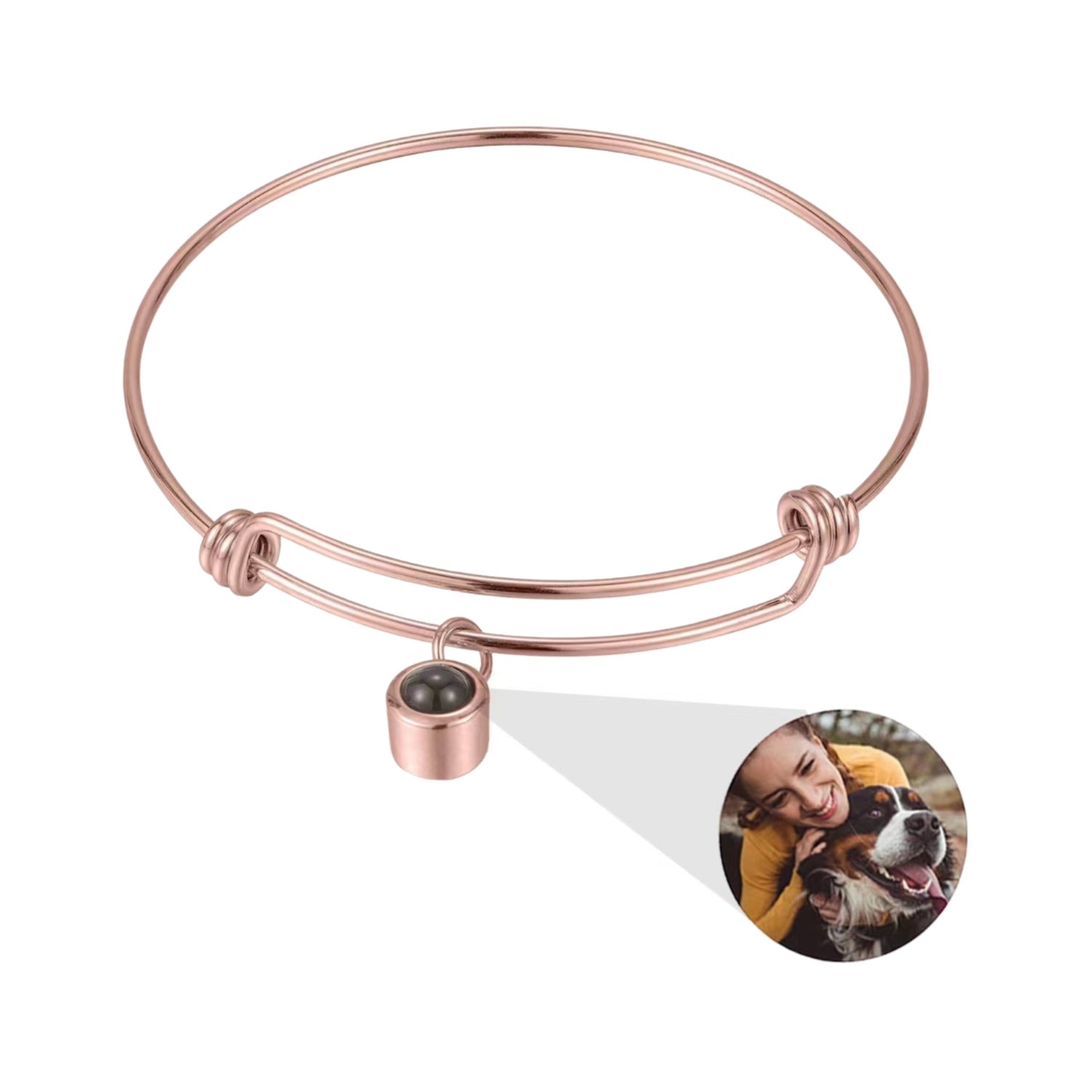 Bracelet jonc ajustable en acier inoxydable or rosé avec pendentif photo rond personnalisable.