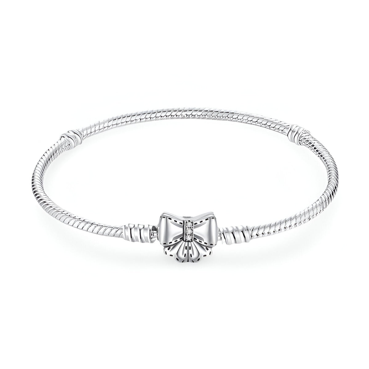 Bracelet en argent avec fermoir noeud ruban fin et élégant, style serpent lisse.