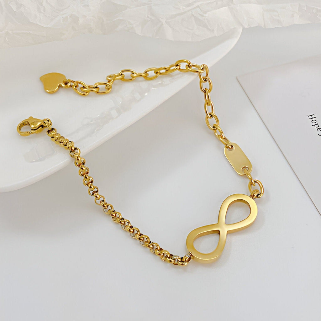 Bracelet pour femme, en acier inoxydable, charm infini orné de zirconium, modèle Kalia - La Boutique du Bracelet