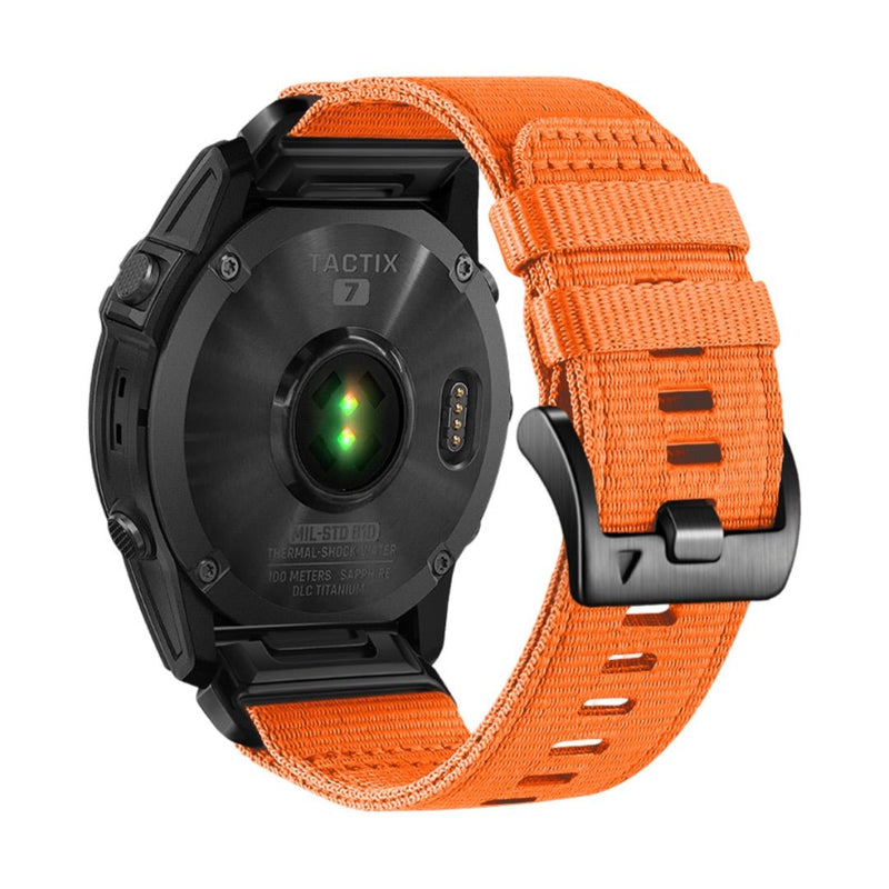 Bracelet nylon orange résistant avec boucle noire pour montre connectée Garmin, largeur 26 mm.