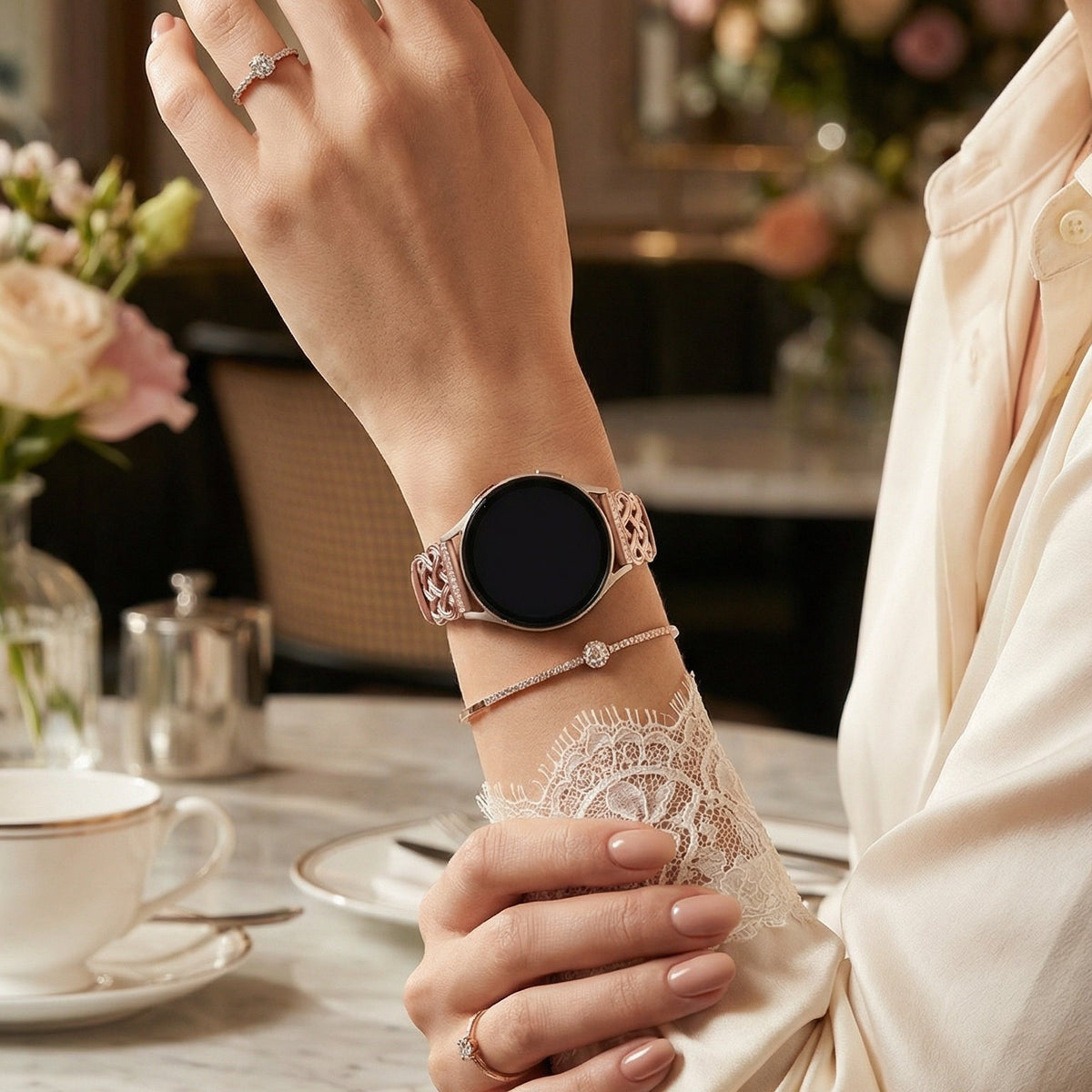 Bracelet SmartWatch, connecteurs en D sertis de zircons, lanière bicolore, modèle Loukie