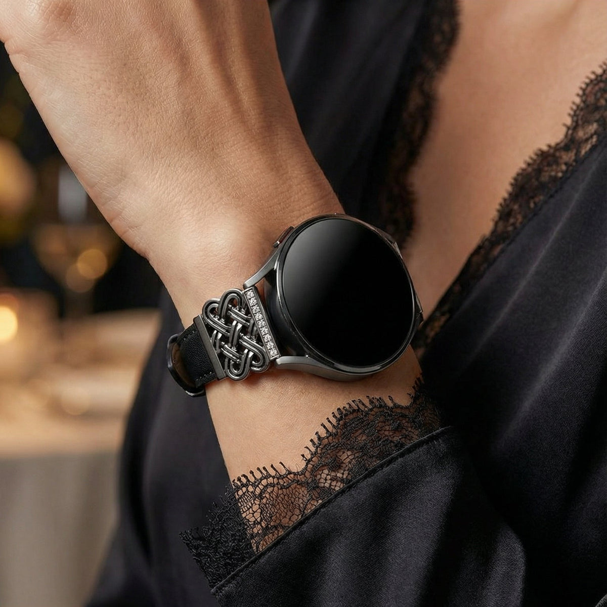 Bracelet SmartWatch, connecteurs en D sertis de zircons, lanière bicolore, modèle Loukie
