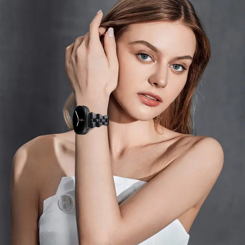 Bracelet Galaxy Watch en résine noire à maillons épais et boucle déployante acier inoxydable, style chic et moderne.