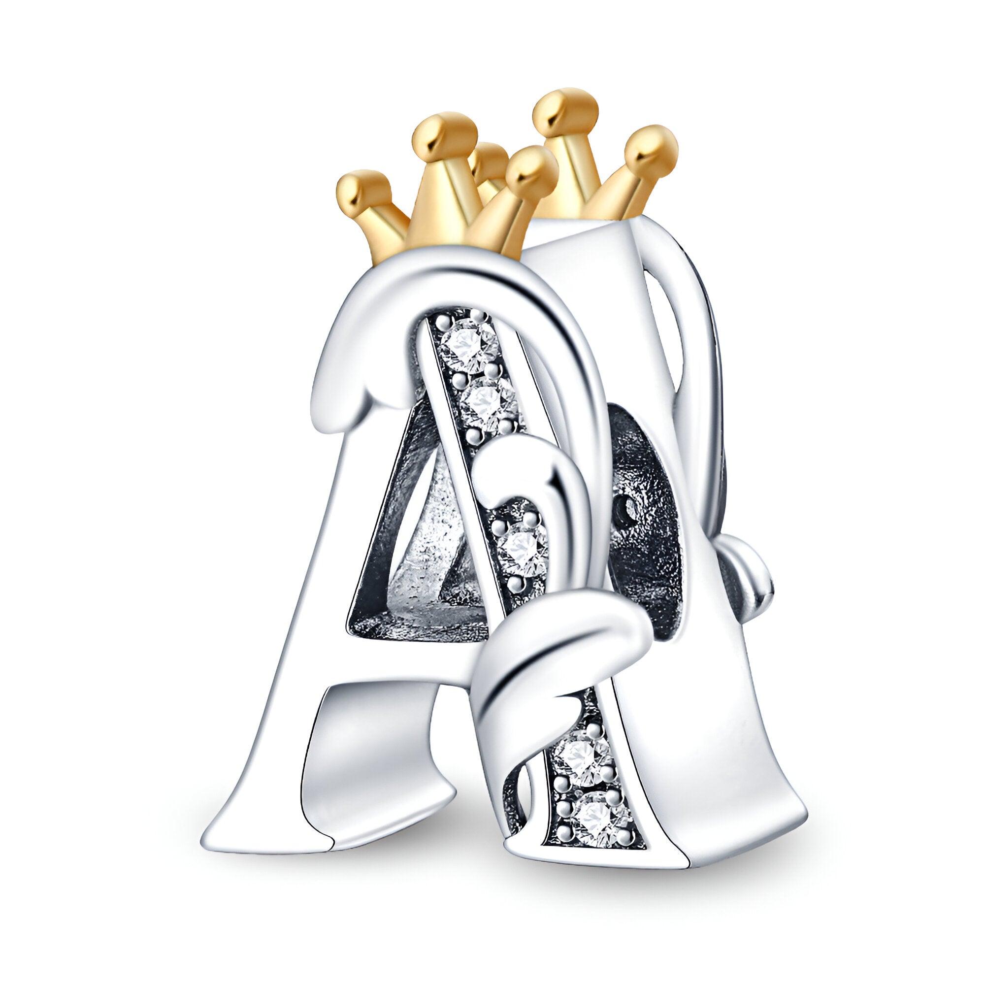 Charm lettre A en argent orné de petits strass et couronne dorée sur le dessus.