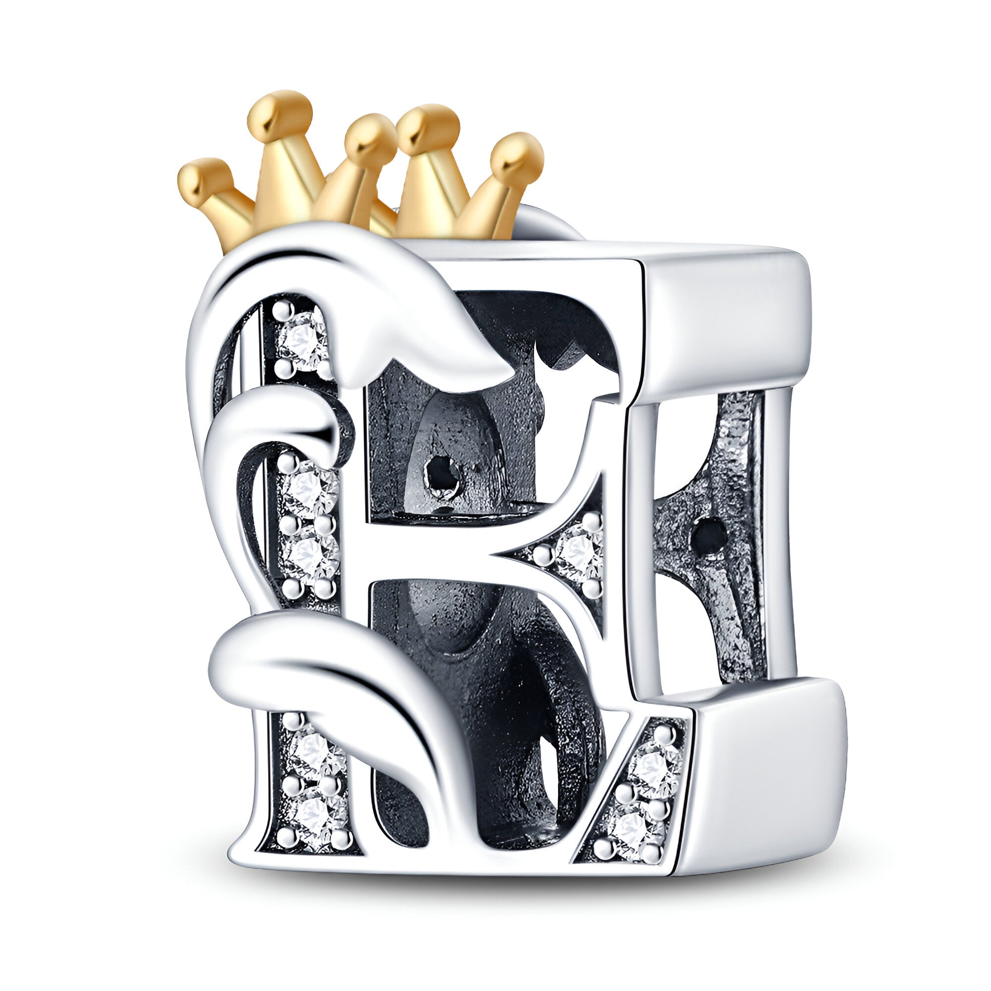 Charm lettre E en argent avec couronne dorée et détails strassés blancs.