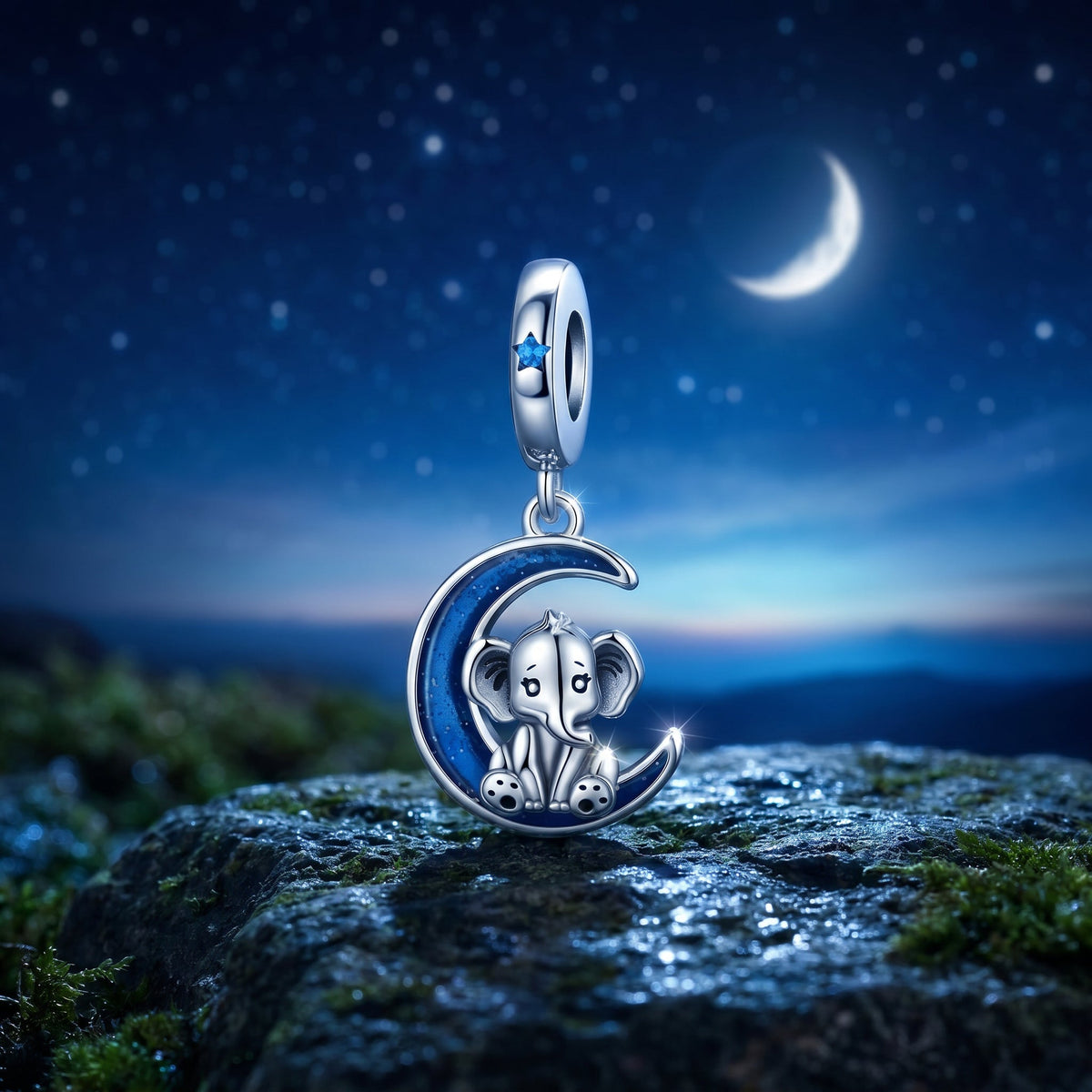 Charm pendant éléphant tenant une étoile en zircon, finition argentée, modèle Lunaphant