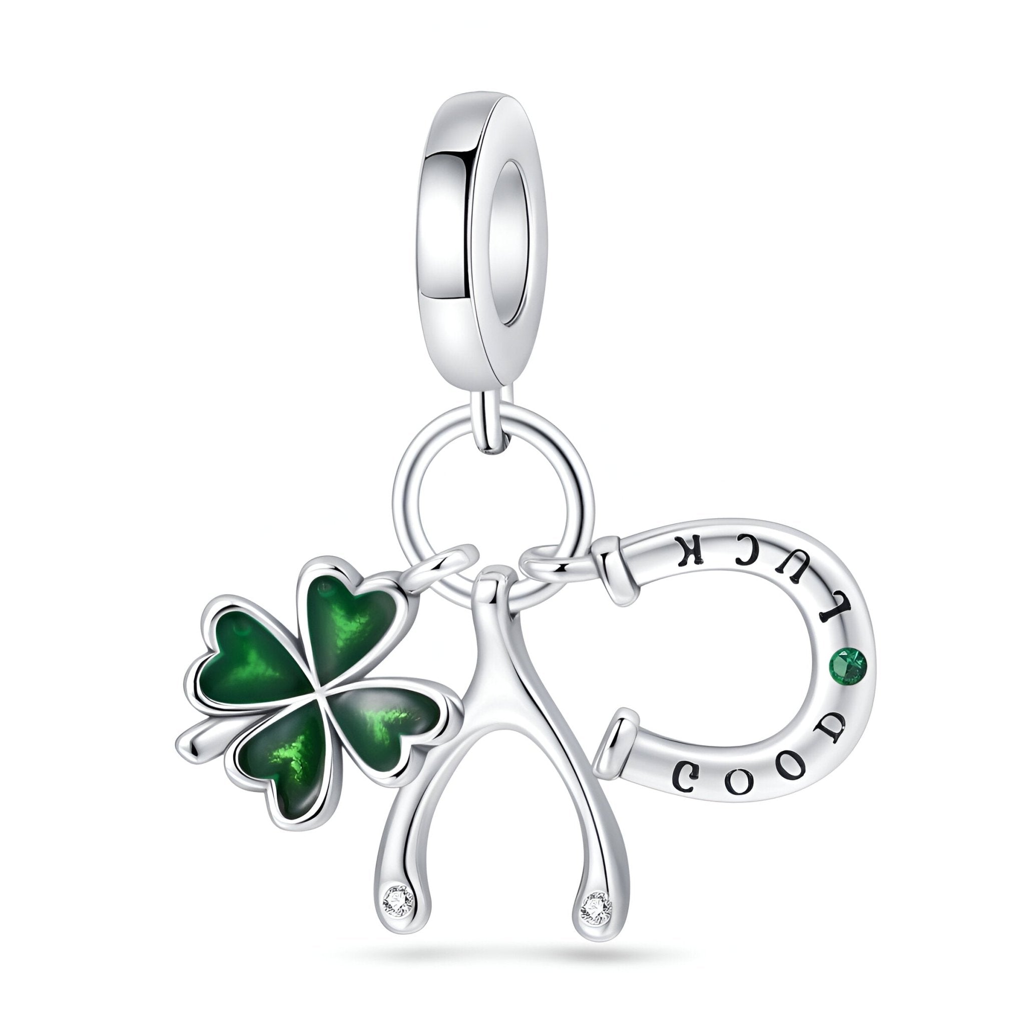 Pendentif porte-bonheur en argent avec trèfle vert, fer à cheval gravé et petite pierre verte.