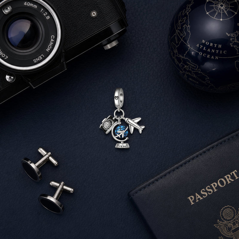 Colgante charm, trío viaje avión globo y maleta, para mujer, modelo Trifolia