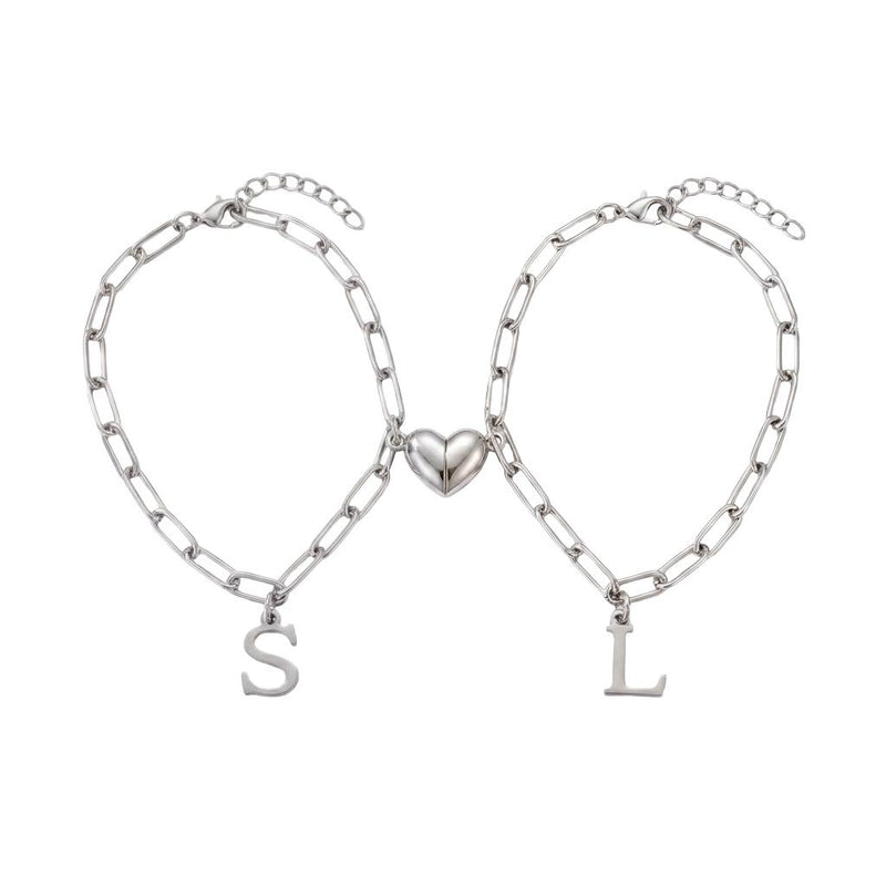 Duo de bracelets couple à maille paperclip acier inoxydable, personnalisables avec initiale, breloque cœur aimantée, taille ajustable, modèle Fondène