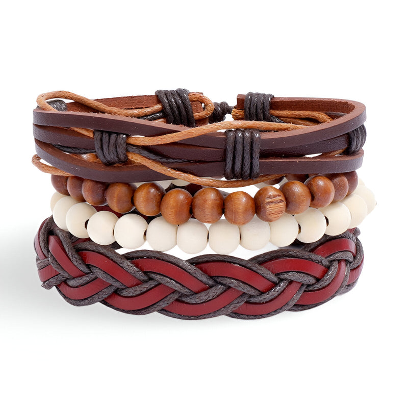Ensemble de 4 bracelets marron mixant cuir lisse, perles bois et blanc, et cuir tressé rouge et noir.