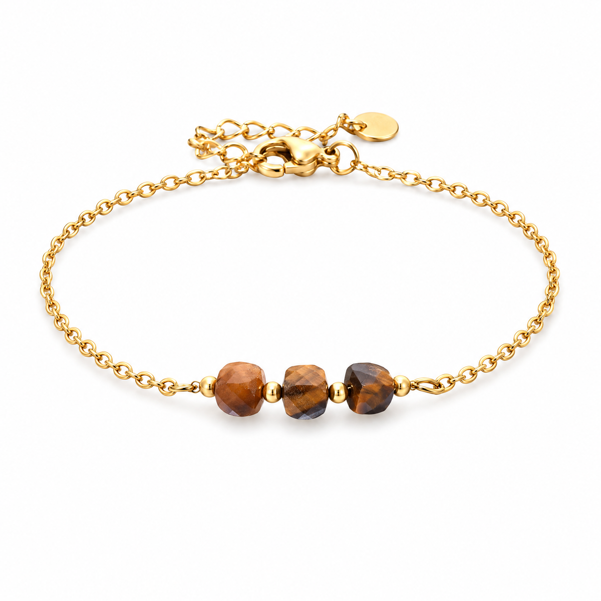 Packshot studio bracelet Bracelet fin en acier doré, maille forçat, trois pierres naturelles facettées, bijou élégant et lumineux, modèle Ilumia Oeil de tigre, vue de face sur fond blanc — 9 octobre 2026