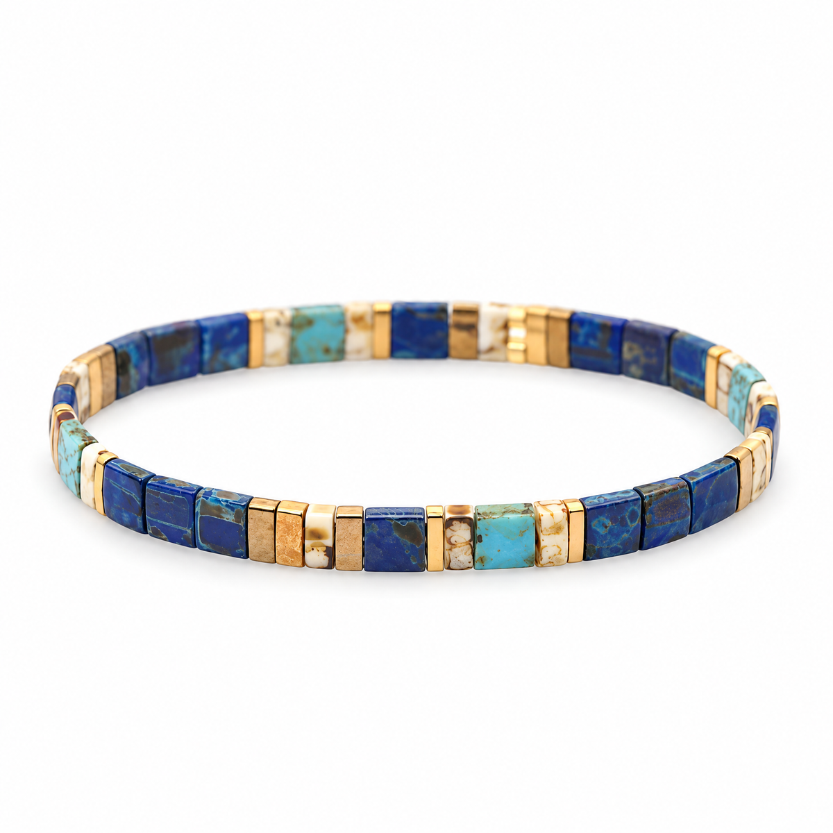 Bracelet Rika Bleu en perles japonaises posé de face sur fond blanc — V1 validée