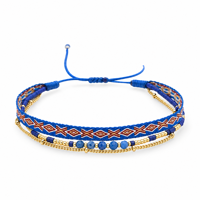 Packshot studio bracelet Bracelet multi-rangs en pierres naturelles et perles Miyuki, finition doree, modele Thaliane Lapis Lazuli, vue de face sur fond blanc — 9 octobre 2026