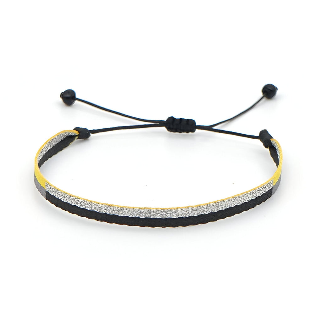 Trio de bracelets tibétains pour homme en jaspe gris et argent avec cordon noir ajustable.