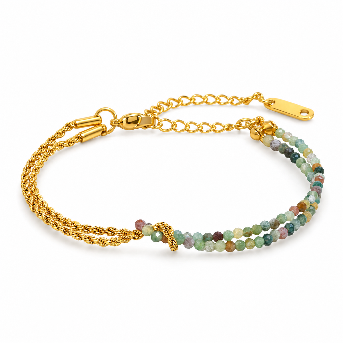 Packshot studio bracelet Wenda Amazonite, vue frontale basse, fond blanc pur — détails verrouillés 10 octobre 2026
