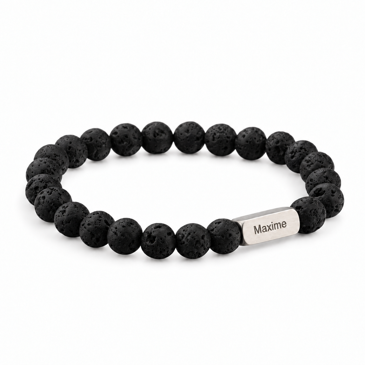 Packshot studio bracelet Zohar Pierre volcanique, vue de face sur fond blanc. — gravure source restaurée 8 octobre 2026