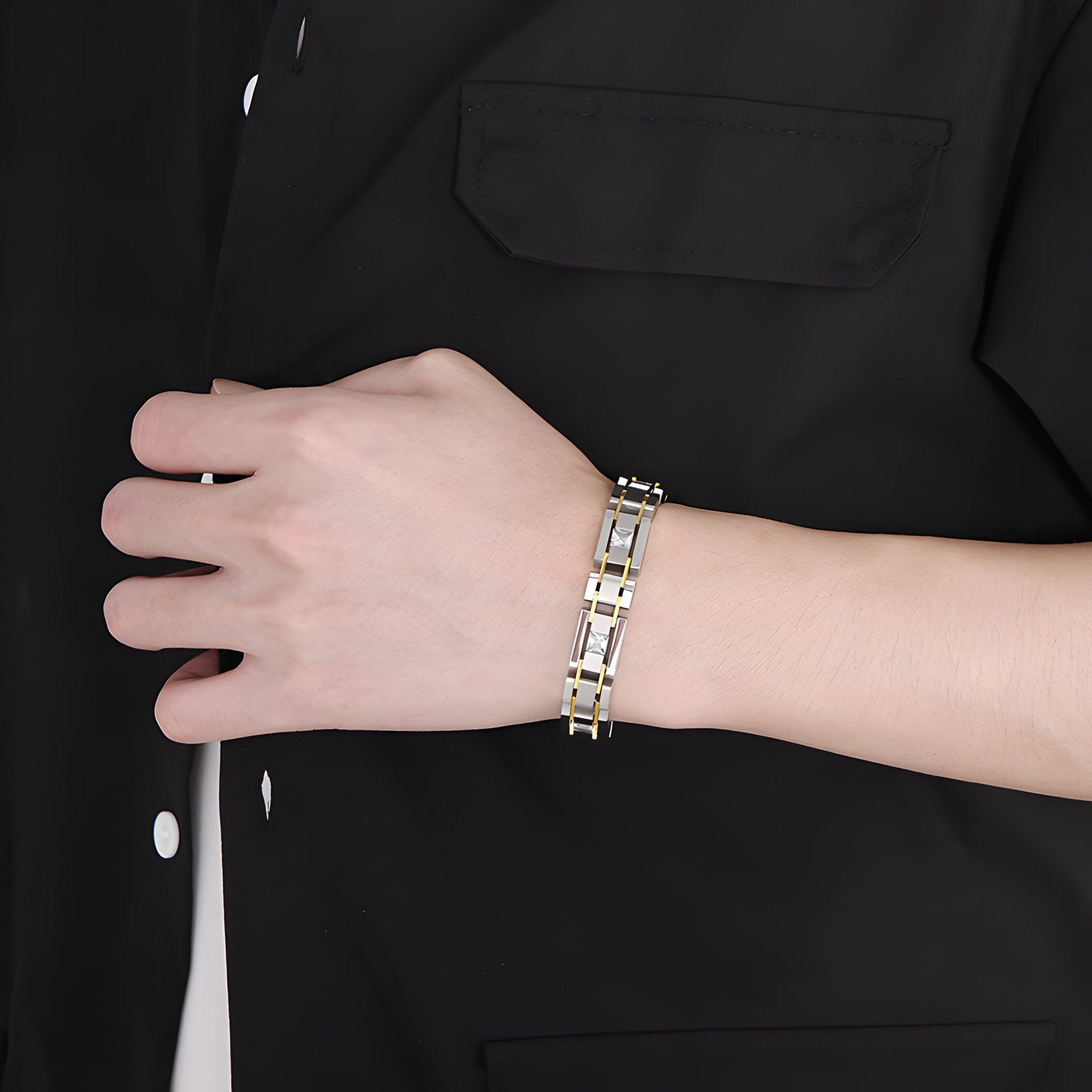 Bracelet homme en acier inoxydable argenté avec strass, design moderne et élégant, modèle David.