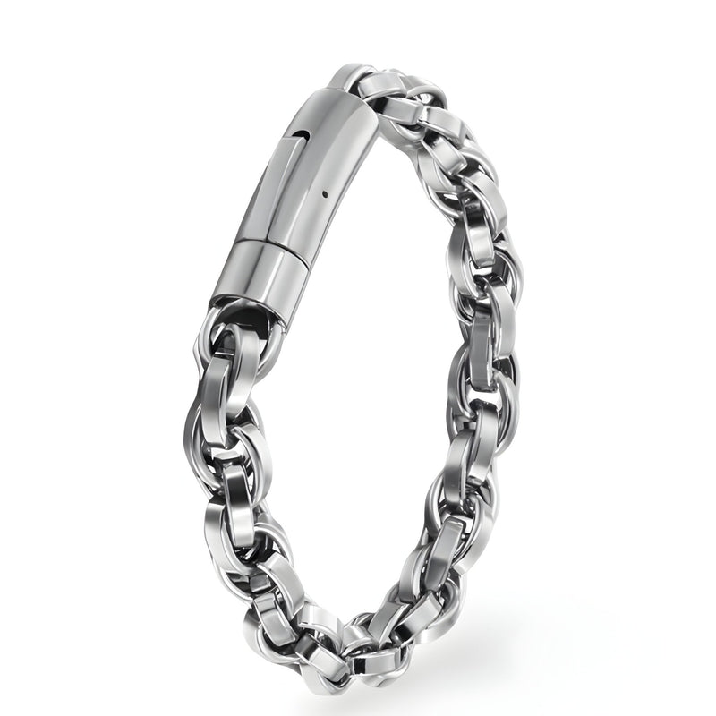 Bracelet homme en acier inoxydable argenté avec maillons larges et fermoir sécurisé.