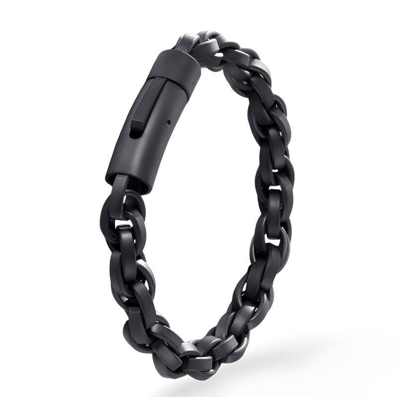 Bracelet homme en acier inoxydable noir mat avec maillons larges et fermoir robuste.