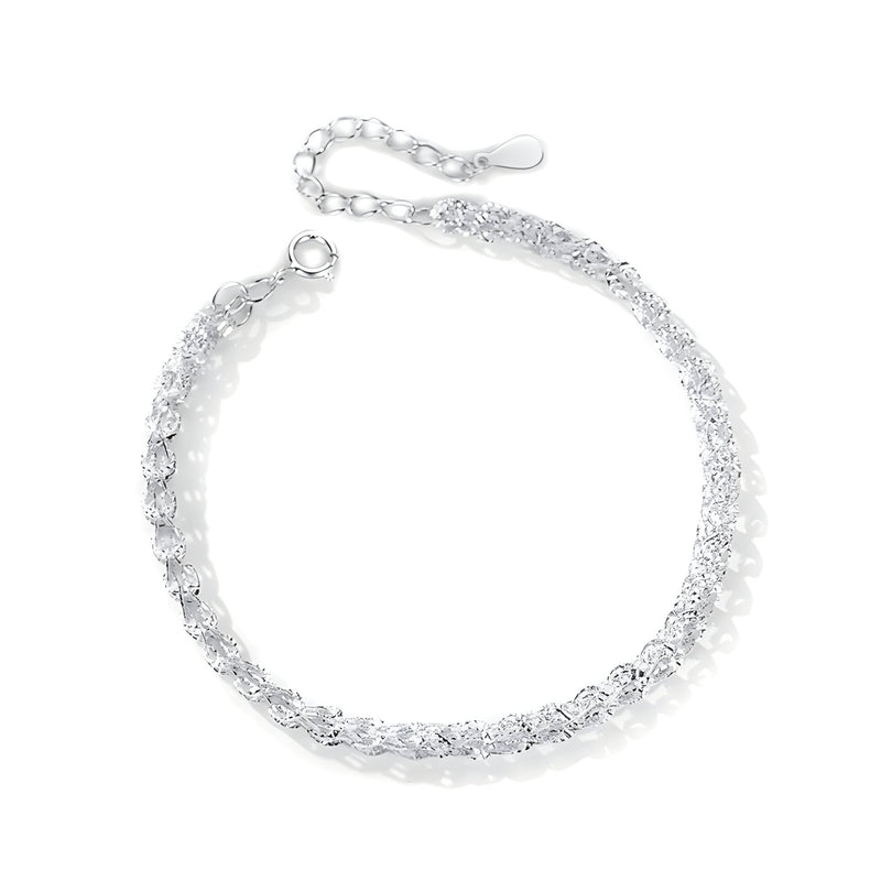 Bracelet torsadé en argent sterling avec chaîne réglable pour femme.