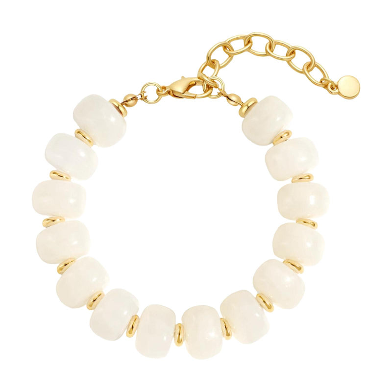 Bracciale regolabile ornato da perle in resina luminosa, con una raffinata catena dorata per valorizzare il Suo polso, un accessorio femminile ideale per ogni Suo outfit, modello Limna