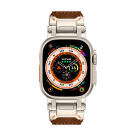 Bracelet en cuir marron avec coutures apparentes orange, fermoir boucle ardillon en acier inoxydable, style robuste pour.